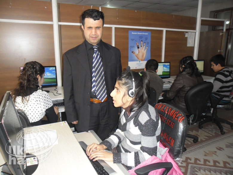 Biz Büyük Bir Aileyiz 