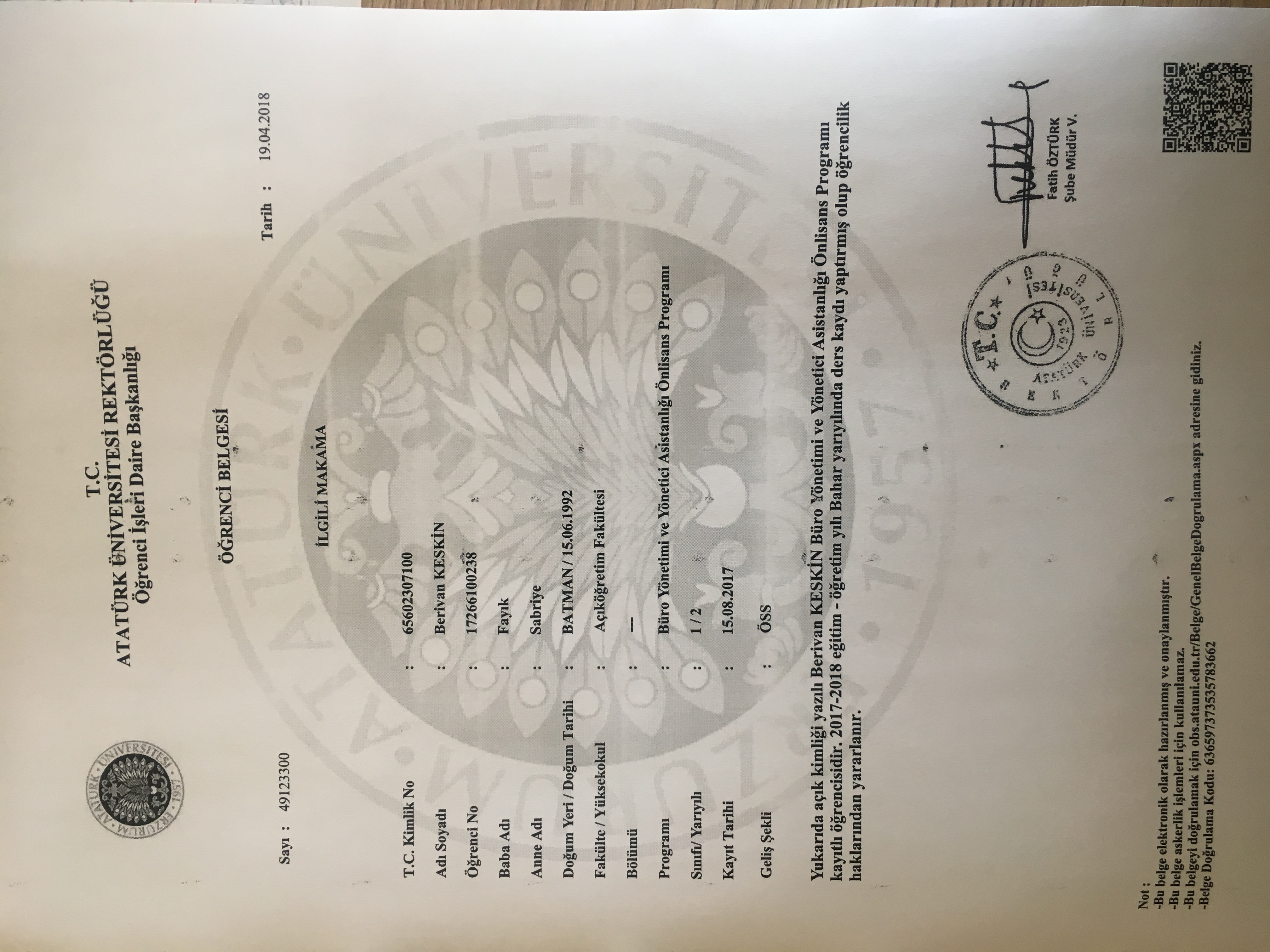 Biz Büyük Bir Aileyiz 