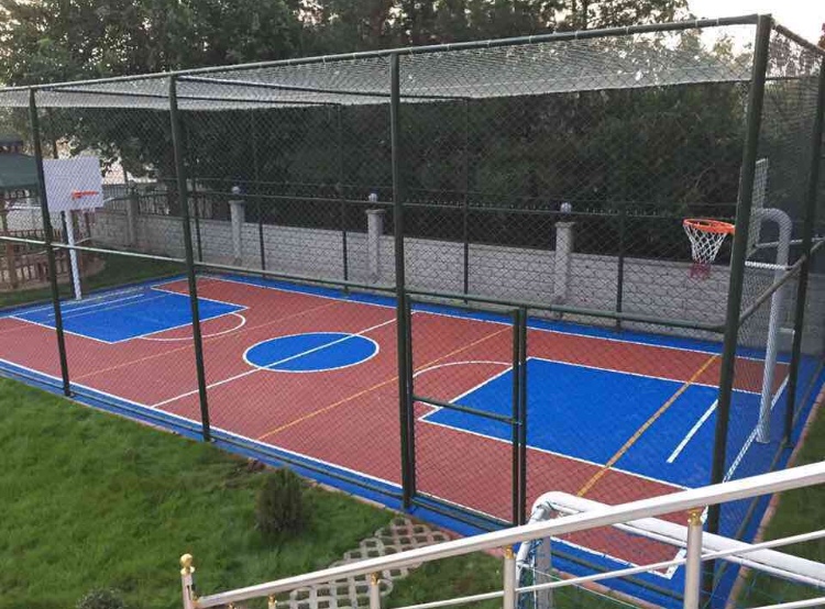 Biz Büyük Bir Aileyiz 